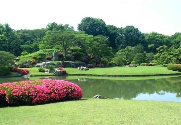 六義園