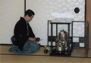 江戸千家家元による点茶