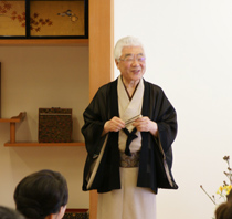 裏千家茶道資料館副館長・筒井紘一様