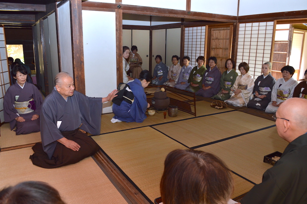 生野徳三氏